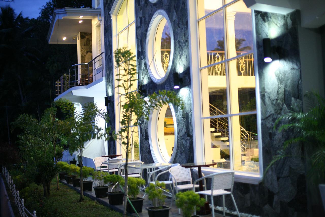 קנדי Ayaana Boutique Hotel מראה חיצוני תמונה