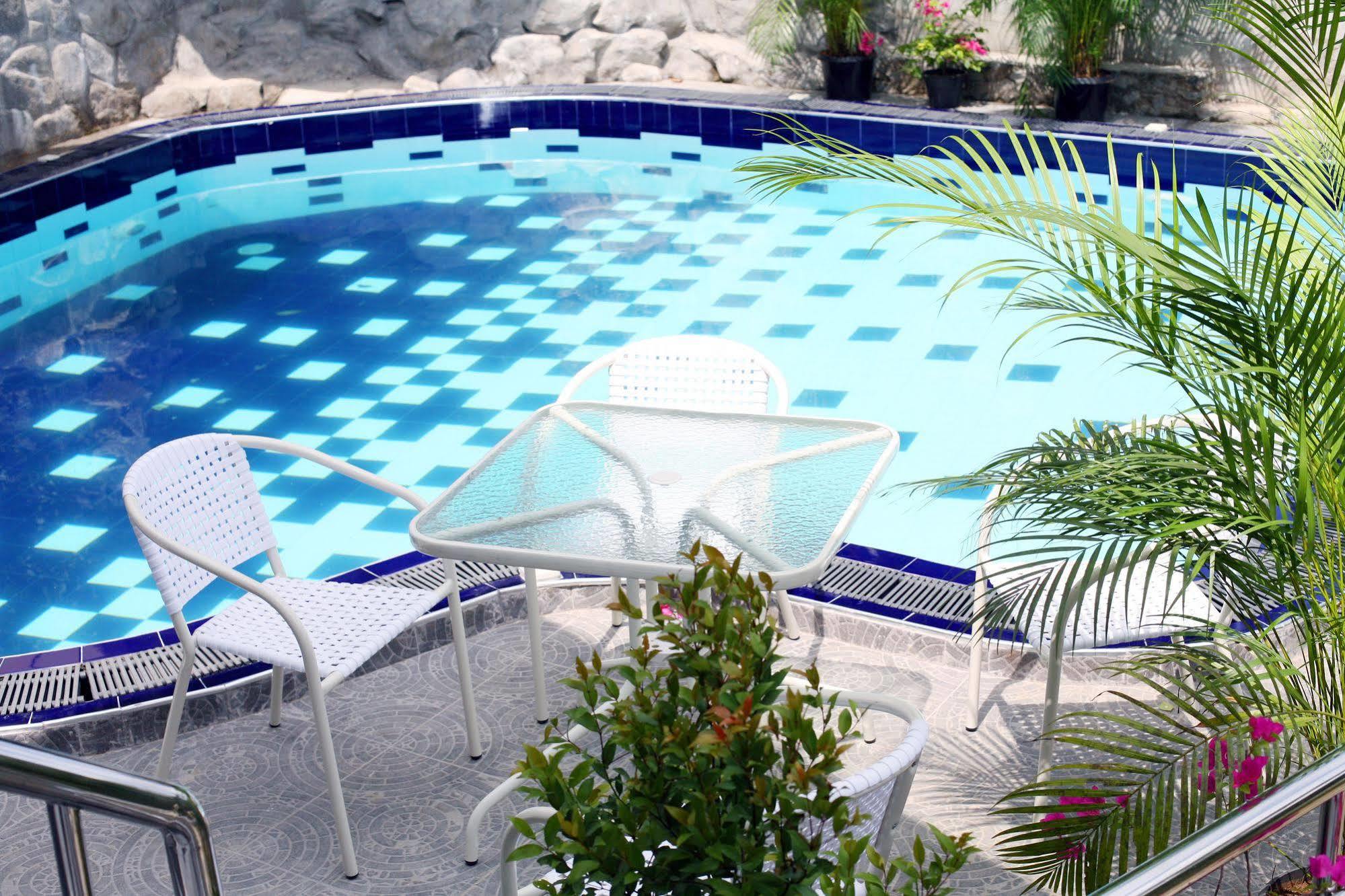 קנדי Ayaana Boutique Hotel מראה חיצוני תמונה